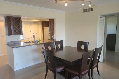 Condominio en alquiler en Pompano Beach, Florida, 2 dormitorios, 102.19 m2 № 2245704 - foto 3