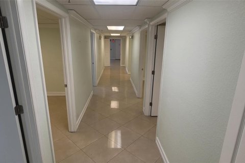 Propiedad comercial en alquiler en Margate, Florida № 1136497 - foto 1
