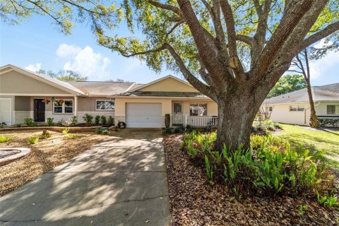 House in Ocala, Florida 2 bedrooms, 131.18 sq.m. № 2211830 - photo 4
