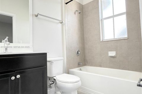 Condominio en alquiler en Homestead, Florida, 2 dormitorios, 119.84 m2 № 1993780 - foto 21