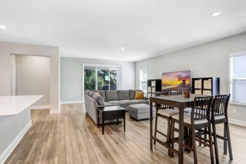 Casa en venta en San Antonio, Florida, 4 dormitorios, 200.76 m2 № 1919682 - foto 9