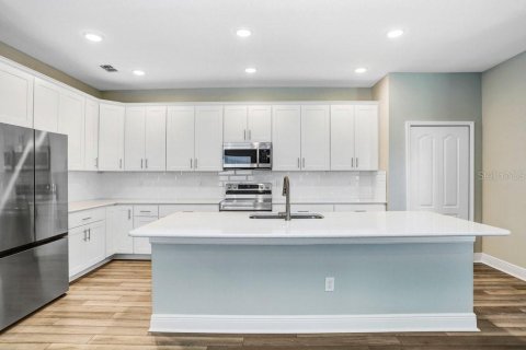 Casa en venta en San Antonio, Florida, 4 dormitorios, 200.76 m2 № 1919682 - foto 5