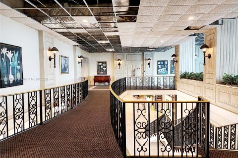 Condominio en venta en Miami Beach, Florida, 1 dormitorio, 84.73 m2 № 2015670 - foto 6