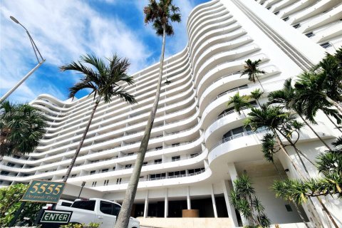 Condominio en Miami Beach, Florida, 1 dormitorio  № 2015670