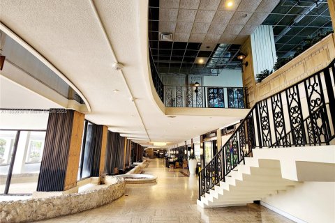 Condominio en venta en Miami Beach, Florida, 1 dormitorio, 84.73 m2 № 2015670 - foto 4