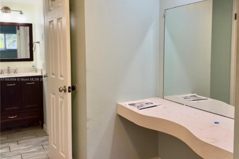 Condominio en venta en Hollywood, Florida, 1 dormitorio, 62.43 m2 № 1940377 - foto 7