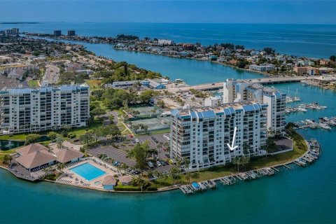 Condominio en venta en Saint Pete Beach, Florida, 2 dormitorios, 117.99 m2 № 2116050 - foto 4