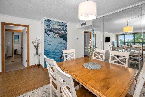 Condominio en venta en Saint Pete Beach, Florida, 2 dormitorios, 117.99 m2 № 2116050 - foto 23