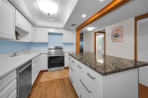 Condominio en venta en Saint Pete Beach, Florida, 2 dormitorios, 117.99 m2 № 2116050 - foto 15