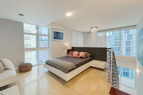 Condo in Miami, Florida, 2 bedrooms № 1927631 - photo 6