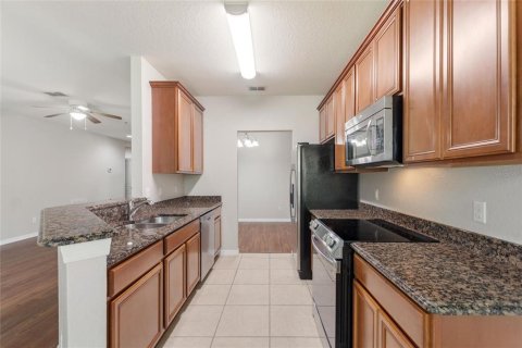 Condo in Davenport, Florida, 3 bedrooms  № 1827936 - photo 11