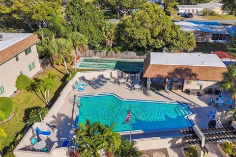 Condo in Largo, Florida, 1 bedroom  № 2195442 - photo 23
