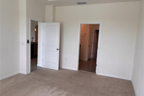 House in Saint Cloud, Florida 4 bedrooms, 195.65 sq.m. № 2206792 - photo 17