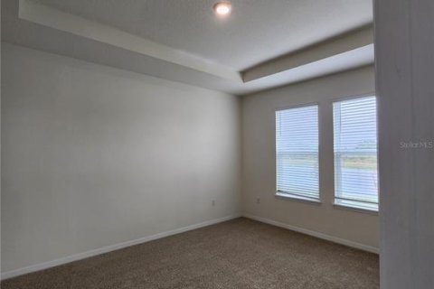 House in Saint Cloud, Florida 4 bedrooms, 195.65 sq.m. № 2206792 - photo 16