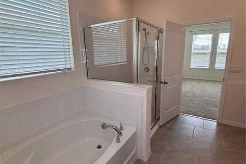 House in Saint Cloud, Florida 4 bedrooms, 195.65 sq.m. № 2206792 - photo 18