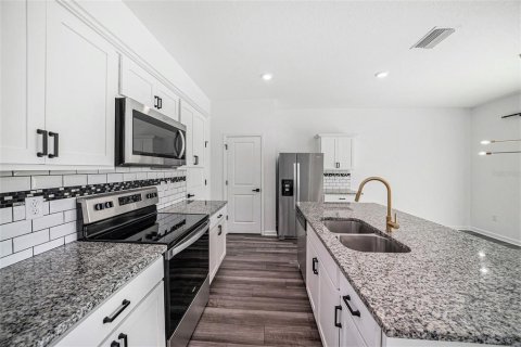 Villa ou maison à vendre à Zephyrhills, Floride: 3 chambres, 169.64 m2 № 1563999 - photo 9