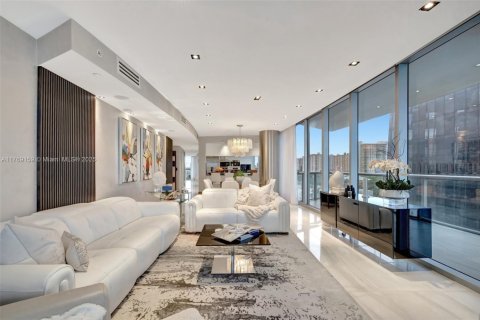 Copropriété à louer à Sunny Isles Beach, Floride: 3 chambres, 178.47 m2 № 1691565 - photo 18