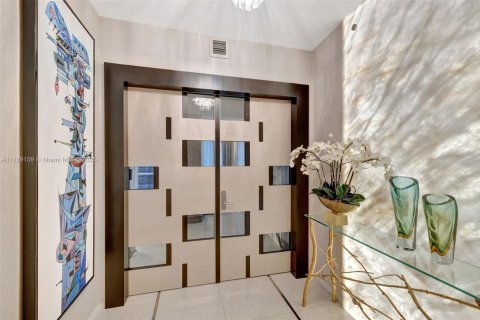 Copropriété à louer à Sunny Isles Beach, Floride: 3 chambres, 178.47 m2 № 1691565 - photo 4