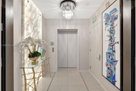 Copropriété à louer à Sunny Isles Beach, Floride: 3 chambres, 178.47 m2 № 1691565 - photo 3