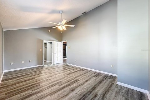 Condo in Apopka, Florida, 3 bedrooms № 2103402 - photo 30