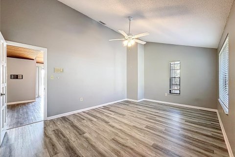 Condo in Apopka, Florida, 3 bedrooms № 2103402 - photo 29