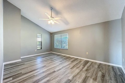 Condo in Apopka, Florida, 3 bedrooms № 2103402 - photo 28