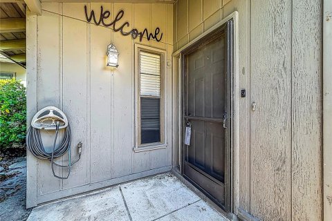 Condo in Apopka, Florida, 3 bedrooms № 2103402 - photo 8