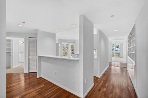 Condo in Jupiter, Florida, 3 bedrooms  № 2342983 - photo 12