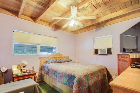 Villa ou maison à vendre à West Palm Beach, Floride: 2 chambres, 75.44 m2 № 2413396 - photo 10