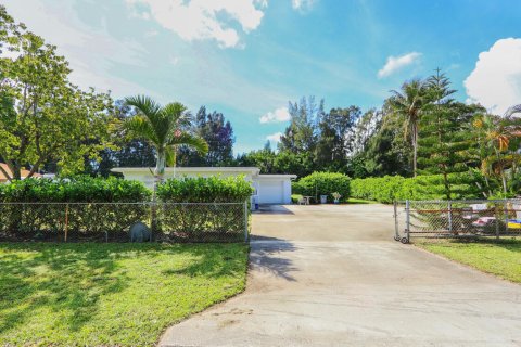 Villa ou maison à vendre à West Palm Beach, Floride: 2 chambres, 75.44 m2 № 2413396 - photo 16