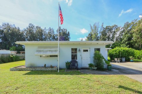 Villa ou maison à West Palm Beach, Floride 2 chambres, 75.44 m2 № 2413396