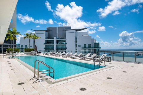 Condo in Miami, Florida, 1 bedroom  № 1882065 - photo 30