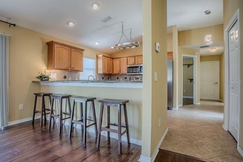 House in The Villages, Florida 3 bedrooms, 129.88 sq.m. № 1839955 - photo 7
