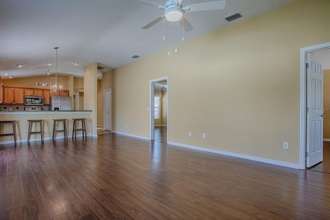 House in The Villages, Florida 3 bedrooms, 129.88 sq.m. № 1839955 - photo 13