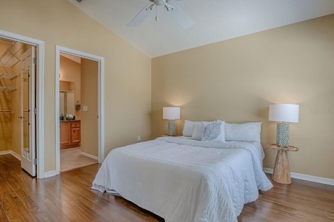House in The Villages, Florida 3 bedrooms, 129.88 sq.m. № 1839955 - photo 16