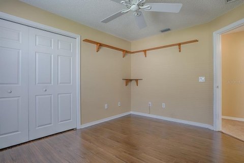 House in The Villages, Florida 3 bedrooms, 129.88 sq.m. № 1839955 - photo 2