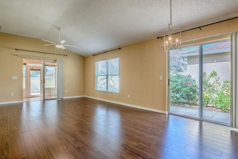 House in The Villages, Florida 3 bedrooms, 129.88 sq.m. № 1839955 - photo 11