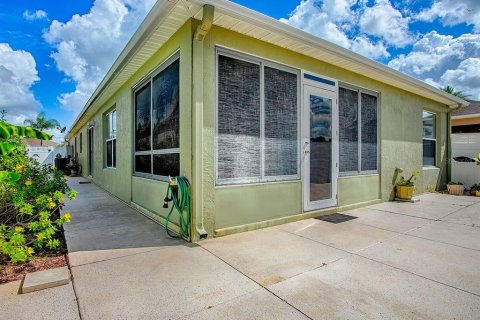 House in The Villages, Florida 3 bedrooms, 129.88 sq.m. № 1839955 - photo 22