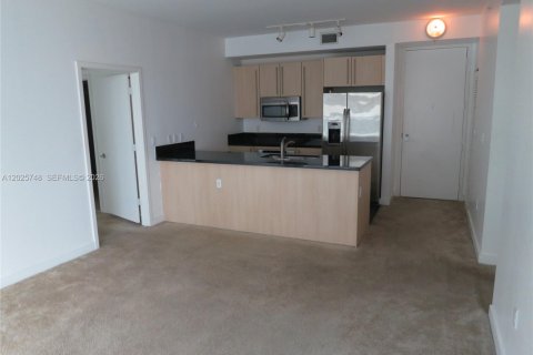 Copropriété à louer à Miami, Floride: 2 chambres, 94.11 m2 № 2145859 - photo 4
