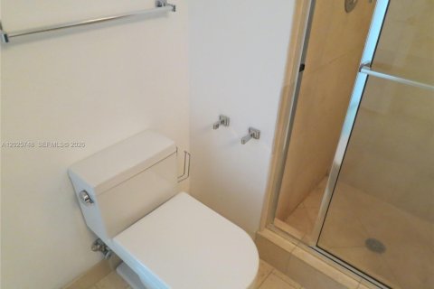 Copropriété à louer à Miami, Floride: 2 chambres, 94.11 m2 № 2145859 - photo 9