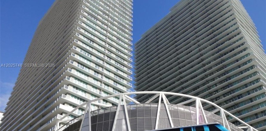 Condo à Miami, Floride, 2 chambres  № 2145859
