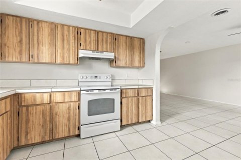 Immobilier commercial à vendre à Punta Gorda, Floride: 4 chambres, 209.03 m2 № 2385756 - photo 9