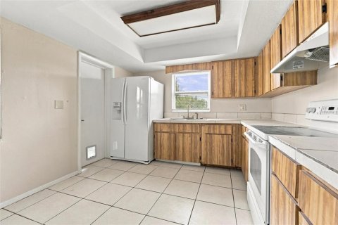 Immobilier commercial à vendre à Punta Gorda, Floride: 4 chambres, 209.03 m2 № 2385756 - photo 8