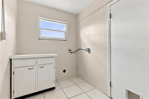 Immobilier commercial à vendre à Punta Gorda, Floride: 4 chambres, 209.03 m2 № 2385756 - photo 26