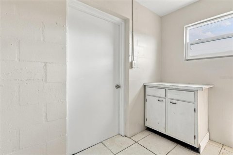 Immobilier commercial à vendre à Punta Gorda, Floride: 4 chambres, 209.03 m2 № 2385756 - photo 23