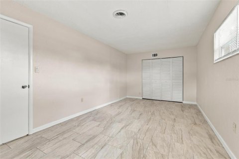 Immobilier commercial à vendre à Punta Gorda, Floride: 4 chambres, 209.03 m2 № 2385756 - photo 21