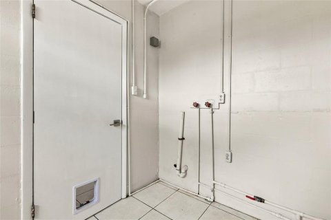 Immobilier commercial à vendre à Punta Gorda, Floride: 4 chambres, 209.03 m2 № 2385756 - photo 25