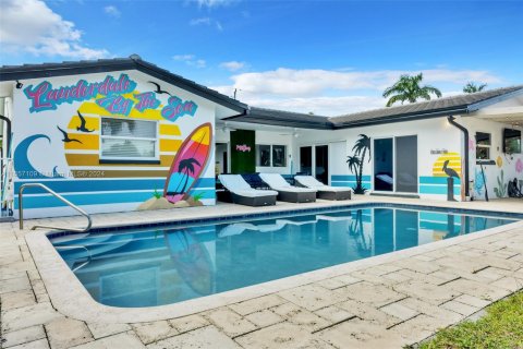Villa ou maison à louer à Fort Lauderdale, Floride: 4 chambres, 203.27 m2 № 1958597 - photo 4