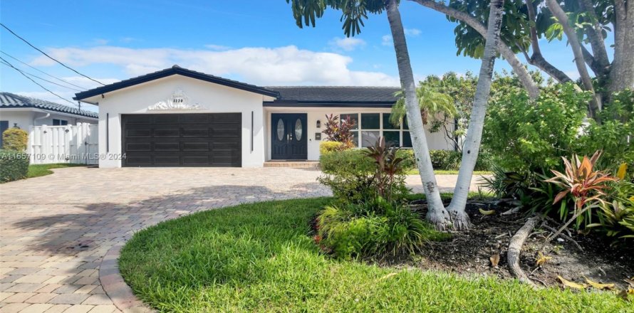 Villa ou maison à Fort Lauderdale, Floride 4 chambres, 203.27 m2 № 1958597