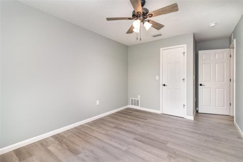 House in Palm Bay, Florida 4 bedrooms, 202.9 sq.m. № 1789362 - photo 20